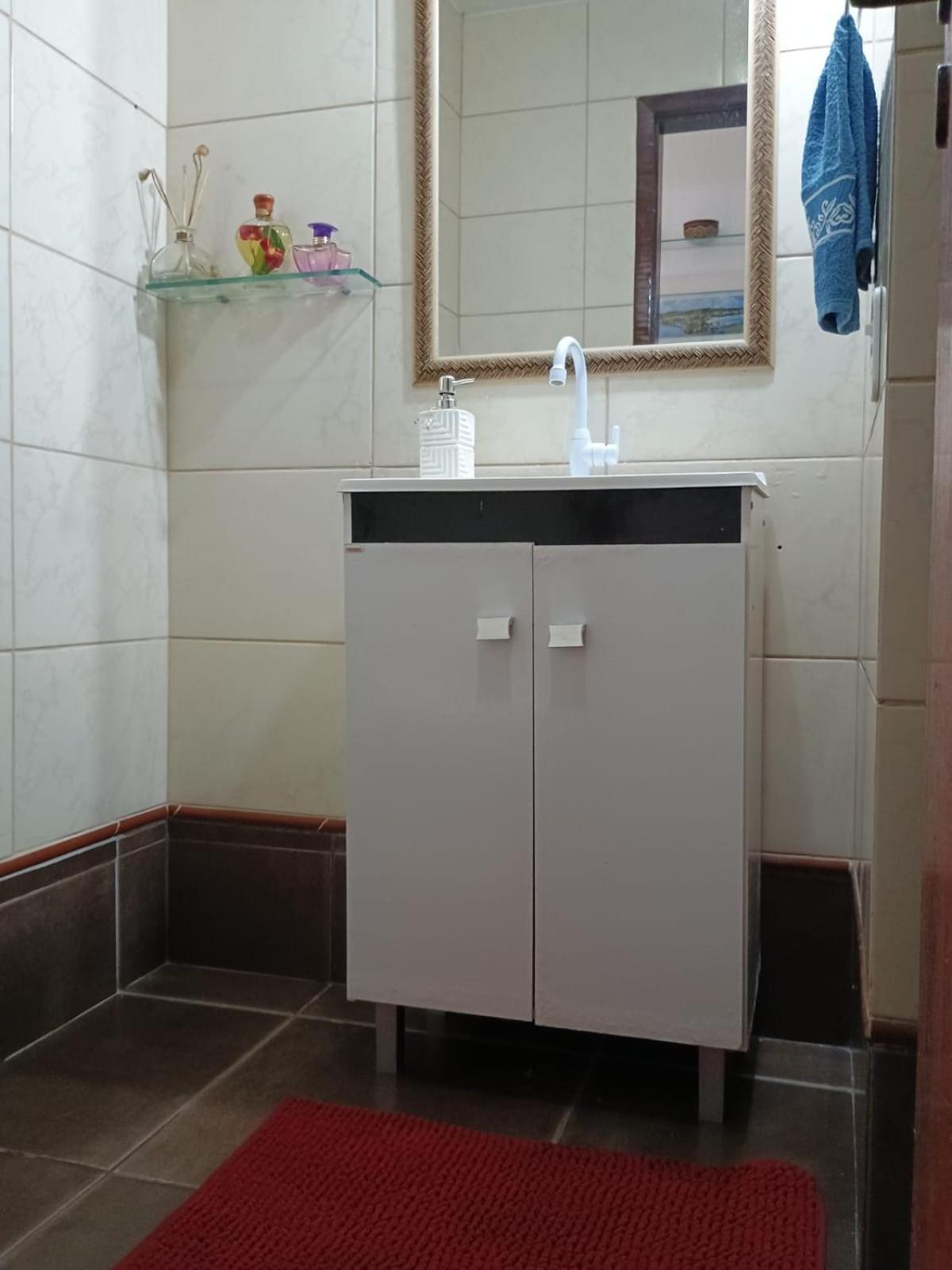 Apartamento Charmoso Em Frente A Praia Em 卡波布里奥 外观 照片