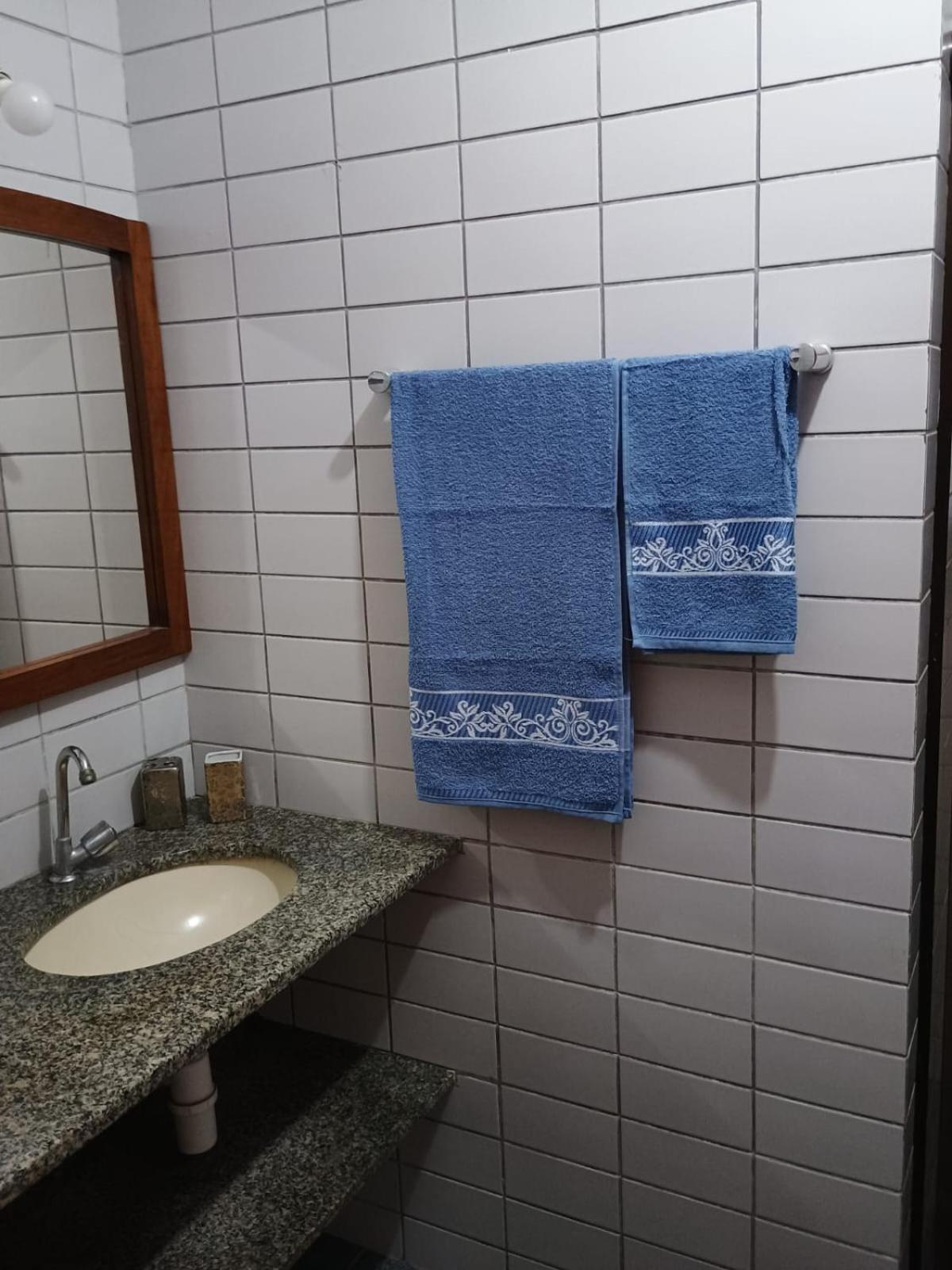 Apartamento Charmoso Em Frente A Praia Em 卡波布里奥 外观 照片
